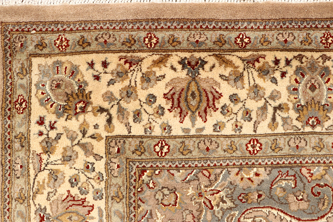 Tan Isfahan 5'  8" x 8'  2" - No. QA14136