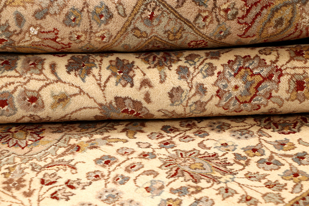 Blanched Almond Isfahan 5'  8" x 8'  2" - No. QA56633