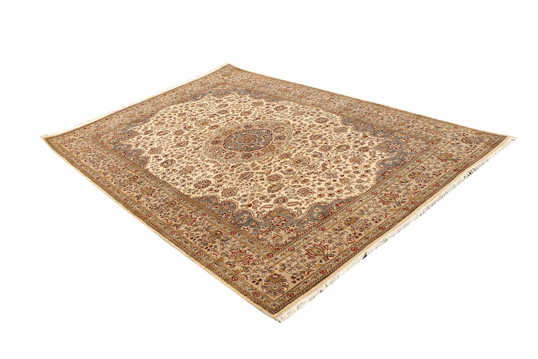 Blanched Almond Isfahan 5' 8 x 8' 2 - No. 68382 - ALRUG Rug Store