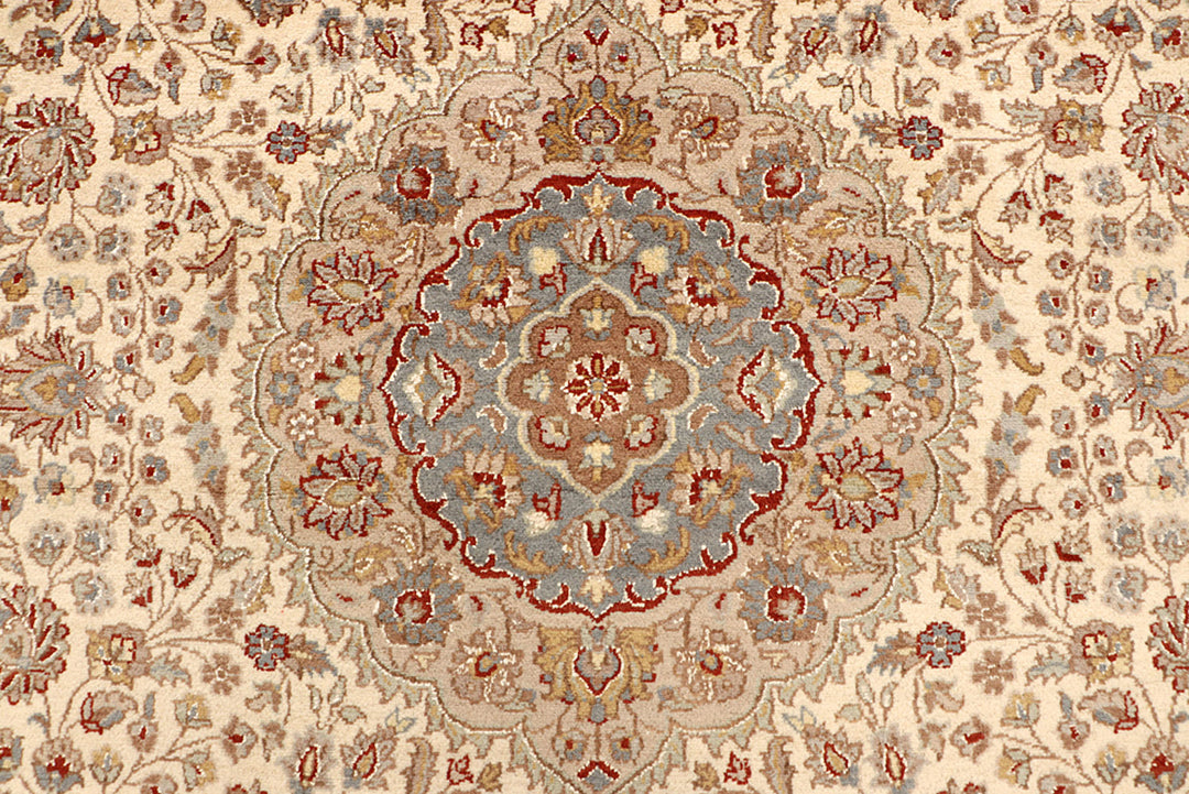 Blanched Almond Isfahan 5'  8" x 8'  2" - No. QA27197