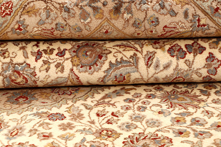 Blanched Almond Isfahan 5'  8" x 8'  2" - No. QA27197