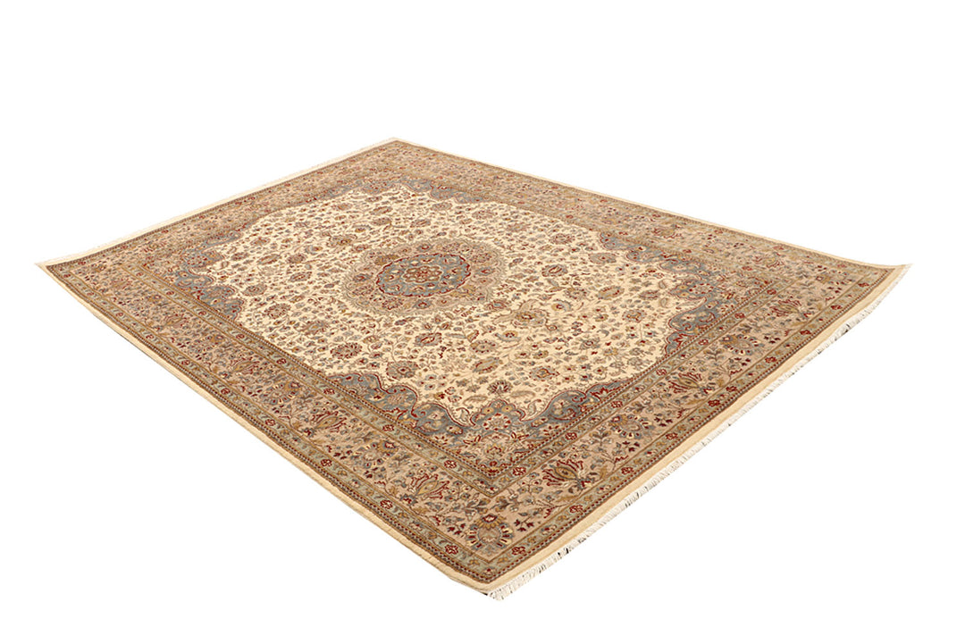 Blanched Almond Isfahan 5'  8" x 8'  2" - No. QA27197