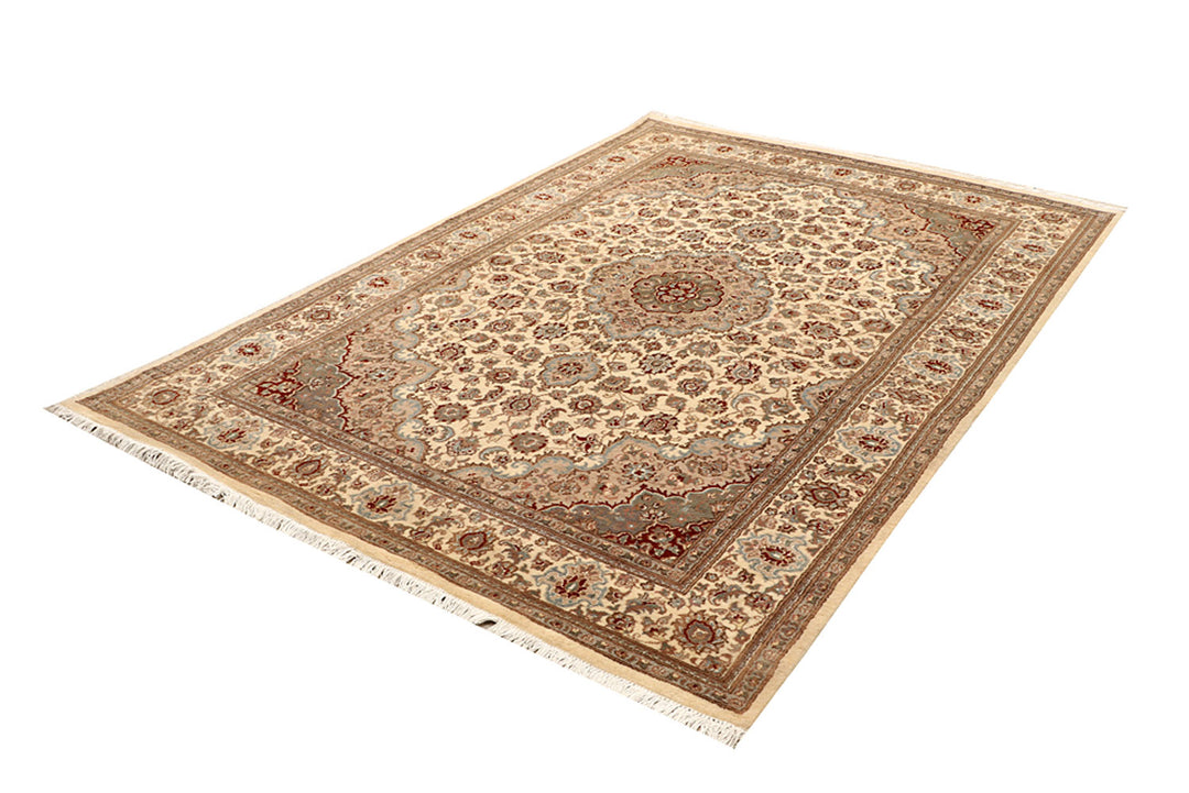 Blanched Almond Isfahan 5'  6" x 8'  2" - No. QA82652