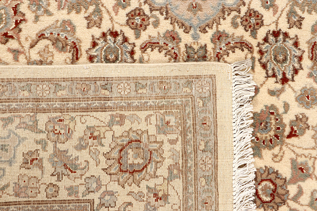 Blanched Almond Isfahan 5'  6" x 8'  2" - No. QA82652