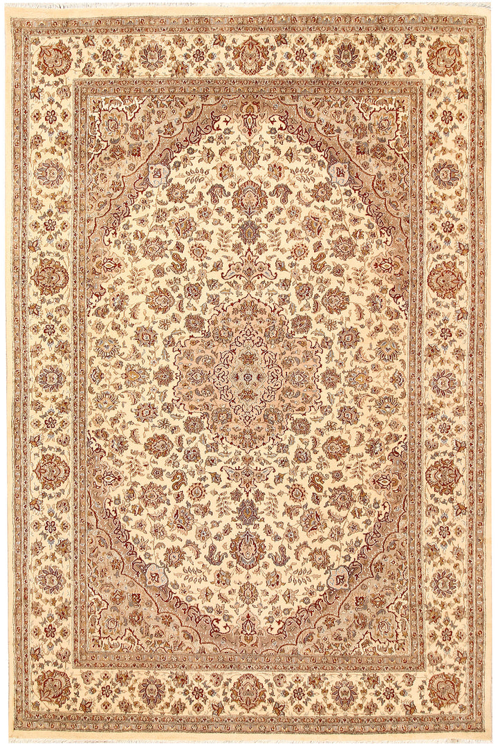 Blanched Almond Isfahan 6' 7 x 9' 10 - No. 68390 - ALRUG Rug Store