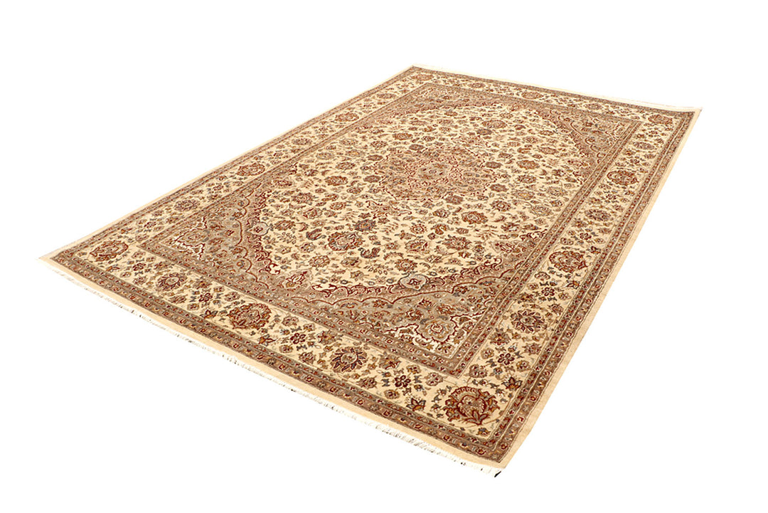 Blanched Almond Kirman 6' 7 x 9' 10 - No. 68399 - ALRUG Rug Store