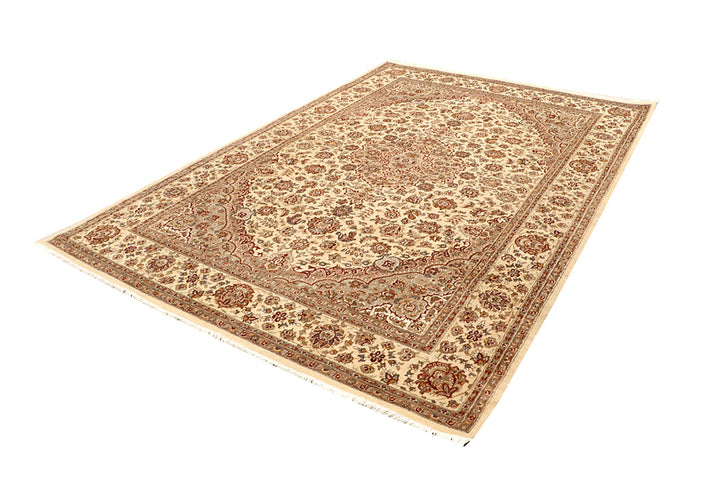 Blanched Almond Kirman 6' 7 x 9' 10 - No. 68399 - ALRUG Rug Store