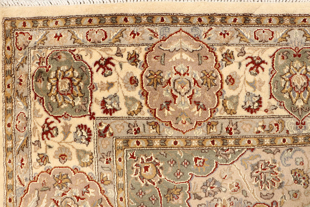 Blanched Almond Isfahan 6' 7 x 9' 6 - No. 68401 - ALRUG Rug Store