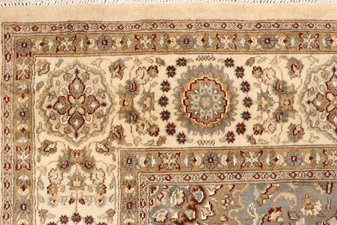 Blanched Almond Isfahan 6' 5 x 9' 10 - No. 68402 - ALRUG Rug Store