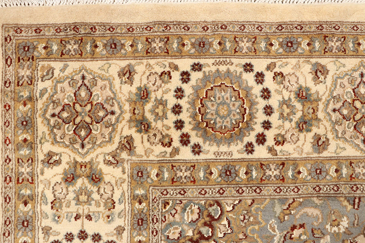 Blanched Almond Isfahan 6' 5 x 9' 10 - No. 68402 - ALRUG Rug Store