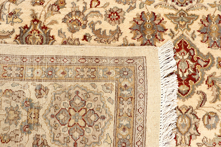 Blanched Almond Isfahan 6' 5 x 9' 10 - No. 68402 - ALRUG Rug Store