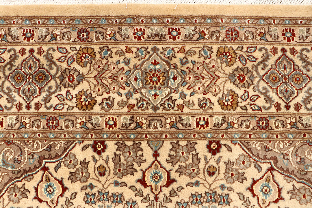 Blanched Almond Gombud 6' 7 x 9' 8 - No. 68403 - ALRUG Rug Store