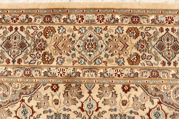 Navajo White Gombud 6' 7 x 9' 8 - No. 68404 - ALRUG Rug Store