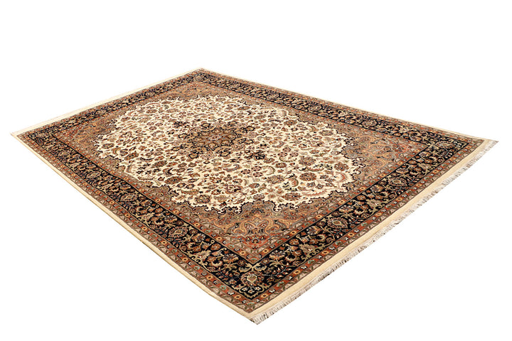 Blanched Almond Kashan 6' x 9' 1 - No. 68406 - ALRUG Rug Store