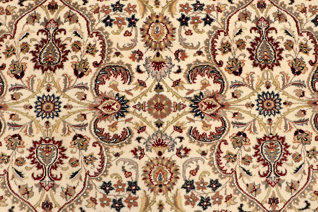 Blanched Almond Mahal 6' x 9' - No. 68408 - ALRUG Rug Store