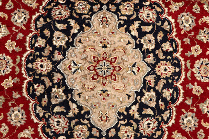 Firebrick Isfahan 6' 7 x 9' 7 - No. 68409 - ALRUG Rug Store