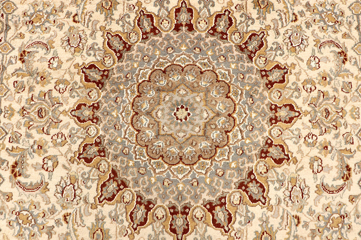 Bisque Isfahan 6' 4 x 9' 8 - No. 68410 - ALRUG Rug Store