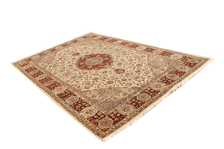 Blanched Almond Isfahan 6' 8 x 9' 9 - No. 68417 - ALRUG Rug Store