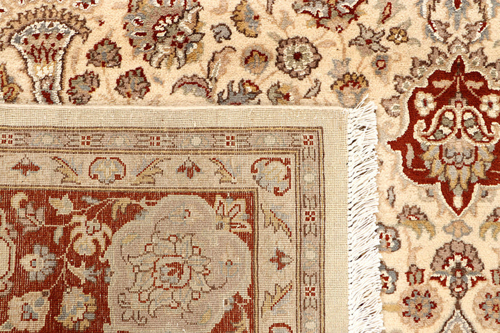 Blanched Almond Isfahan 6' 8 x 9' 9 - No. 68417 - ALRUG Rug Store