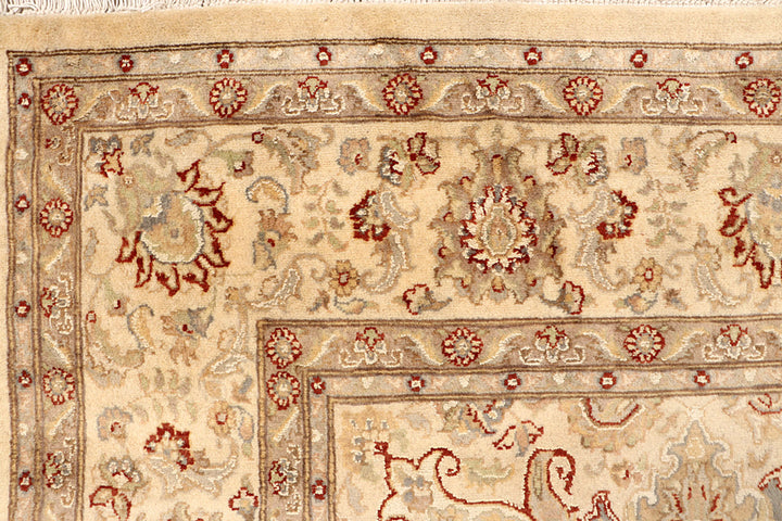 Blanched Almond Isfahan 6' 4 x 9' 5 - No. 68421 - ALRUG Rug Store