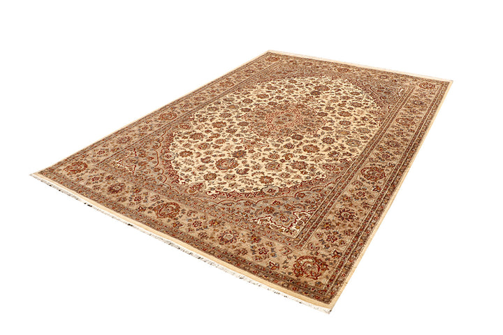 Bisque Isfahan 6' 7 x 9' 8 - No. 68423 - ALRUG Rug Store