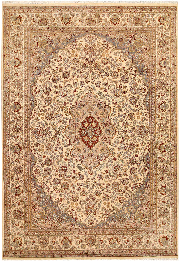 Bisque Isfahan 6' 6 x 9' 7 - No. 68424 - ALRUG Rug Store