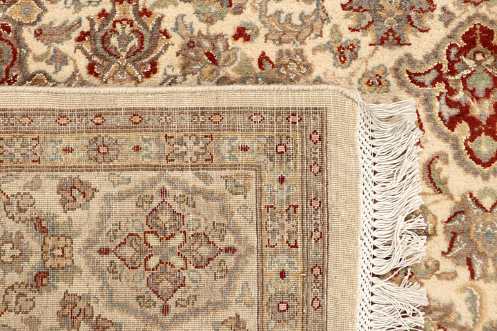 Bisque Isfahan 6' 6 x 9' 8 - No. 68425 - ALRUG Rug Store