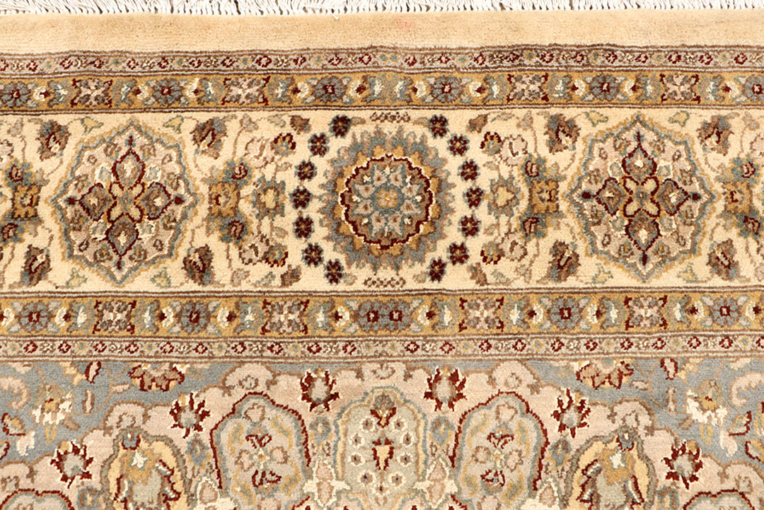 Bisque Isfahan 6'  5" x 9'  7" - No. QA35308