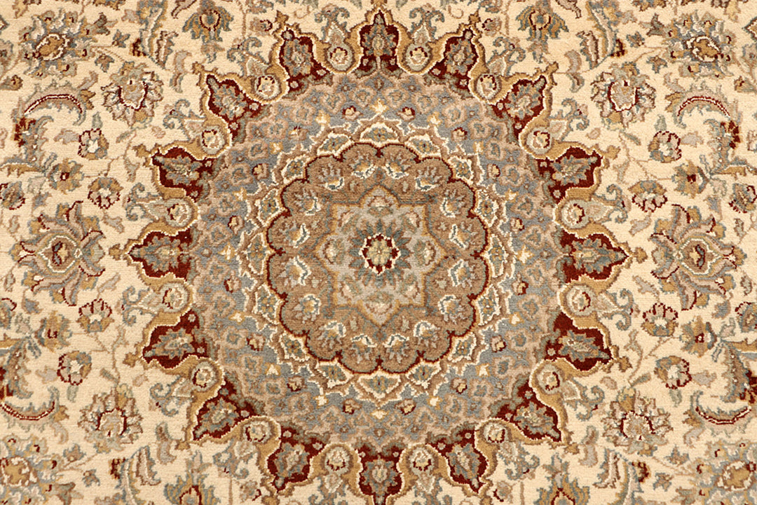 Bisque Isfahan 6'  5" x 9'  7" - No. QA35308