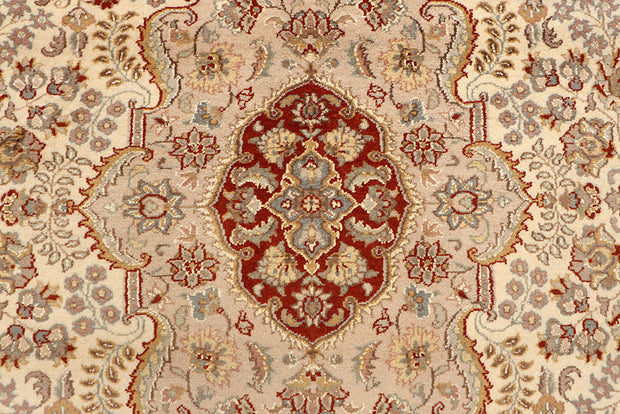 Bisque Isfahan 6' 8 x 9' 6 - No. 68429 - ALRUG Rug Store