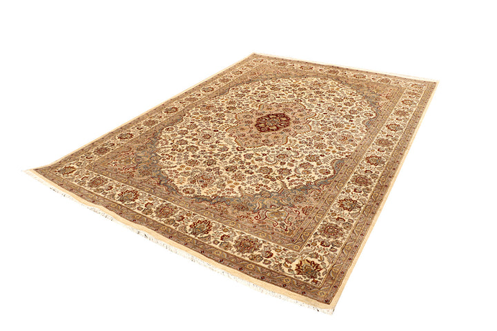 Bisque Isfahan 6' 8 x 9' 6 - No. 68429 - ALRUG Rug Store