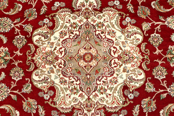 Dark Red Isfahan 6'  x" 9' " - No. QA16770
