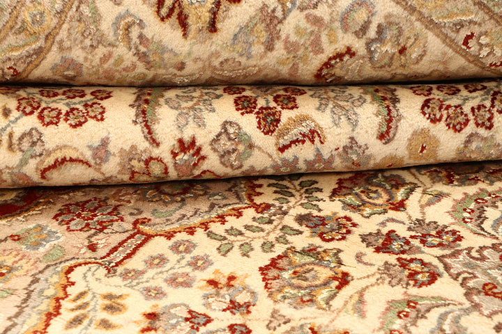 Bisque Isfahan 6' 6 x 9' 9 - No. 68432 - ALRUG Rug Store