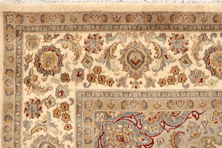 Blanched Almond Isfahan 6' 8 x 9' 9 - No. 68434 - ALRUG Rug Store