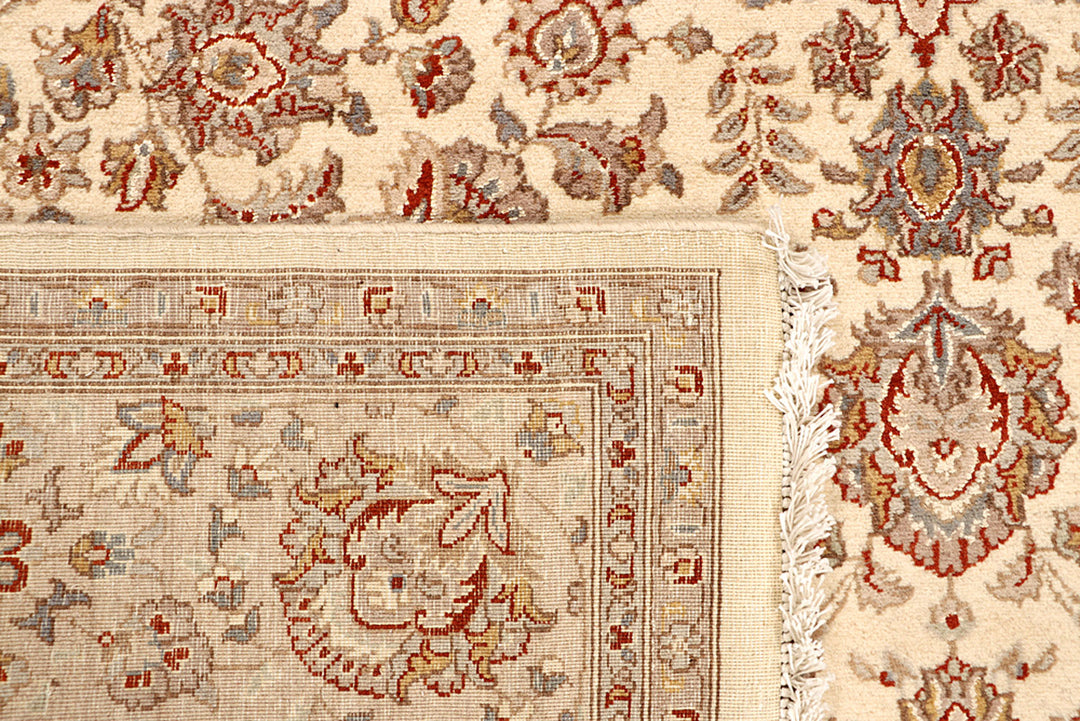 Blanched Almond Isfahan 6' 7 x 9' 10 - No. 68435 - ALRUG Rug Store