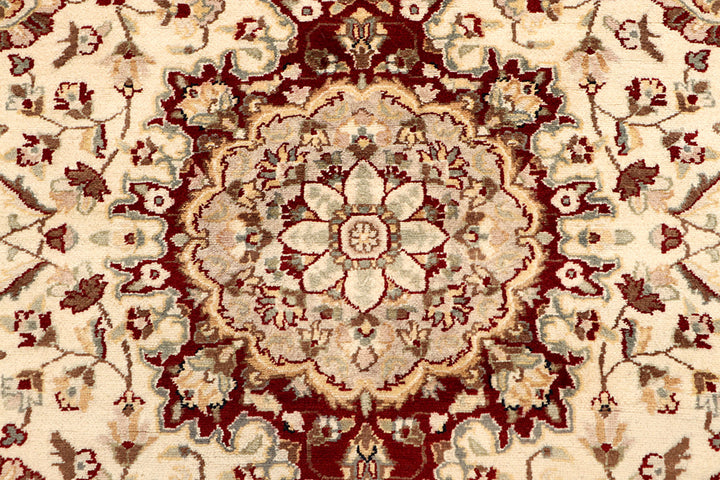 Blanched Almond Isfahan 5' 11 x 8' 11 - No. 68437 - ALRUG Rug Store