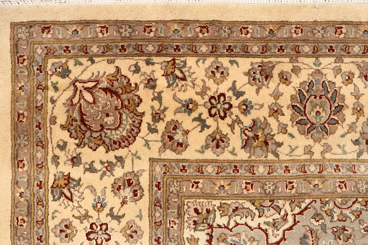 Blanched Almond Isfahan 6' 7 x 9' 10 - No. 68439 - ALRUG Rug Store