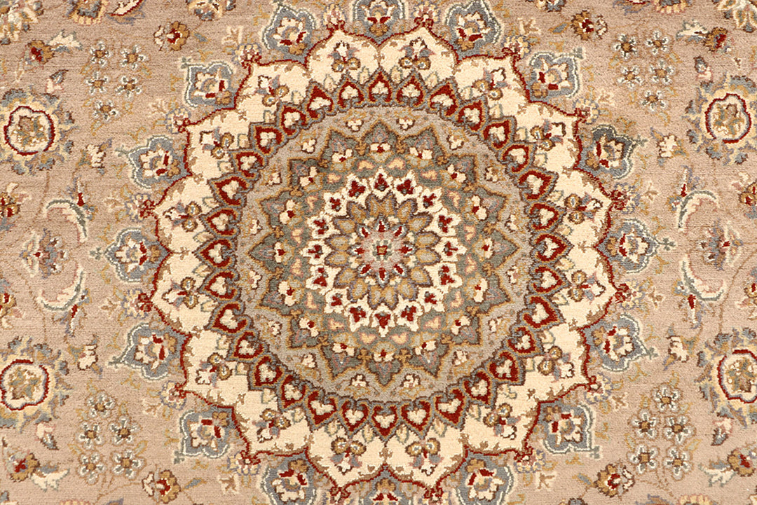 Burlywood Kashan 6' 7 x 9' 10 - No. 68440 - ALRUG Rug Store