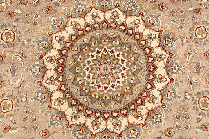 Burlywood Kashan 6' 7 x 9' 10 - No. 68440 - ALRUG Rug Store