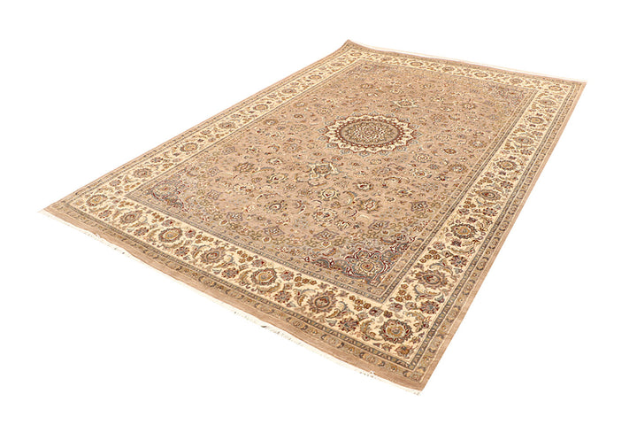 Burlywood Kashan 6' 7 x 9' 10 - No. 68440 - ALRUG Rug Store