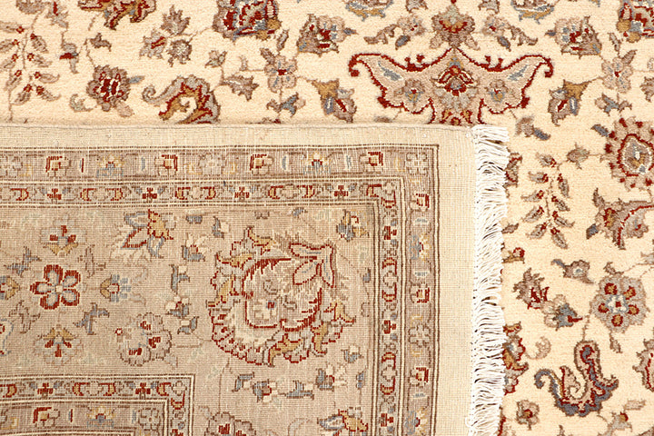 Bisque Isfahan 6' 7 x 9' 8 - No. 68442 - ALRUG Rug Store