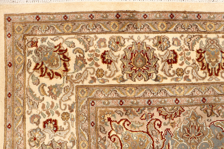 Navajo White Kirman 6'  8" x 10' " - No. QA95633