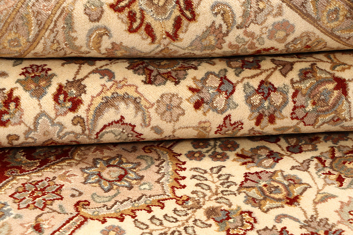 Navajo White Kirman 6' 8 x 10' - No. 68446 - ALRUG Rug Store