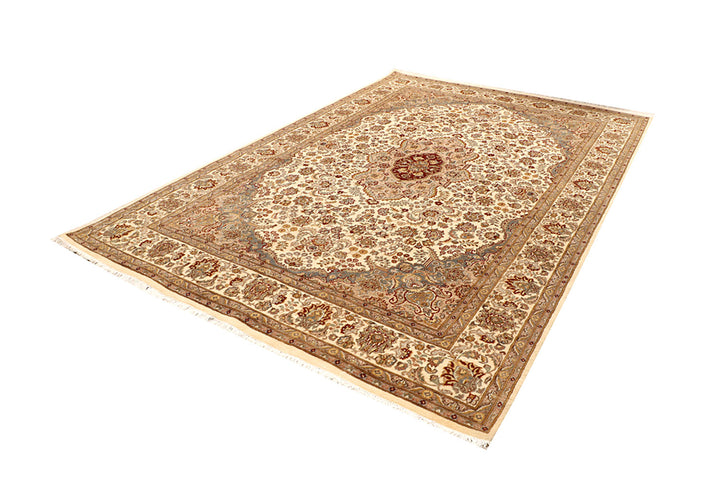 Navajo White Kirman 6' 8 x 10' - No. 68446 - ALRUG Rug Store