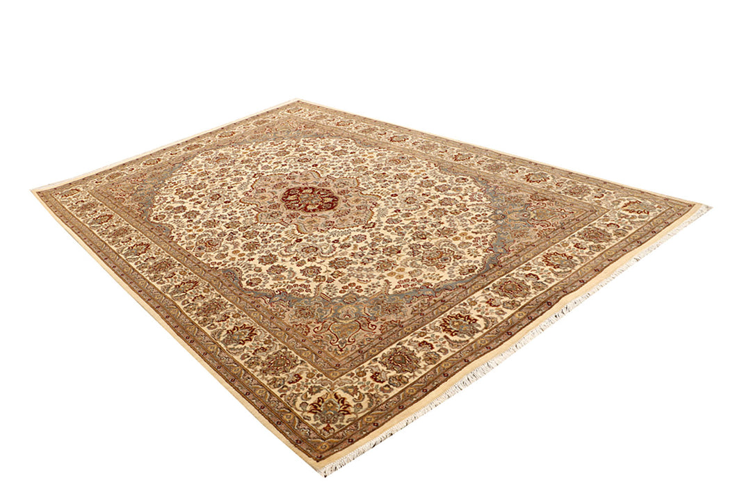 Navajo White Kirman 6'  8" x 10' " - No. QA95633