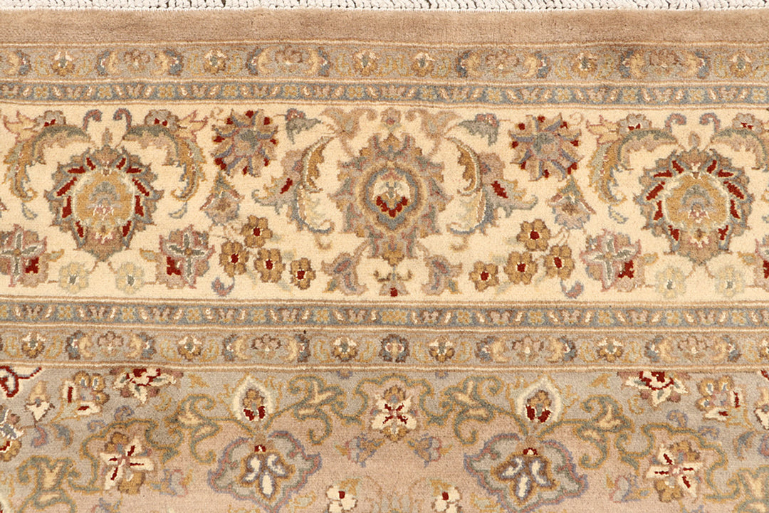 Peach Puff Kashan 6'  8" x 9'  9" - No. QA10616