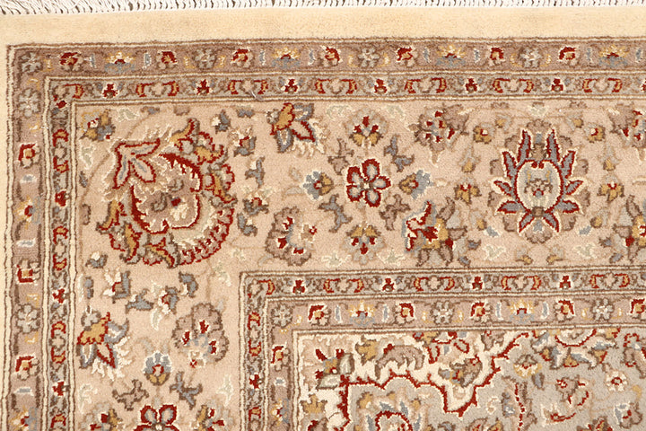 Blanched Almond Isfahan 6' 7 x 9' 9 - No. 68448 - ALRUG Rug Store