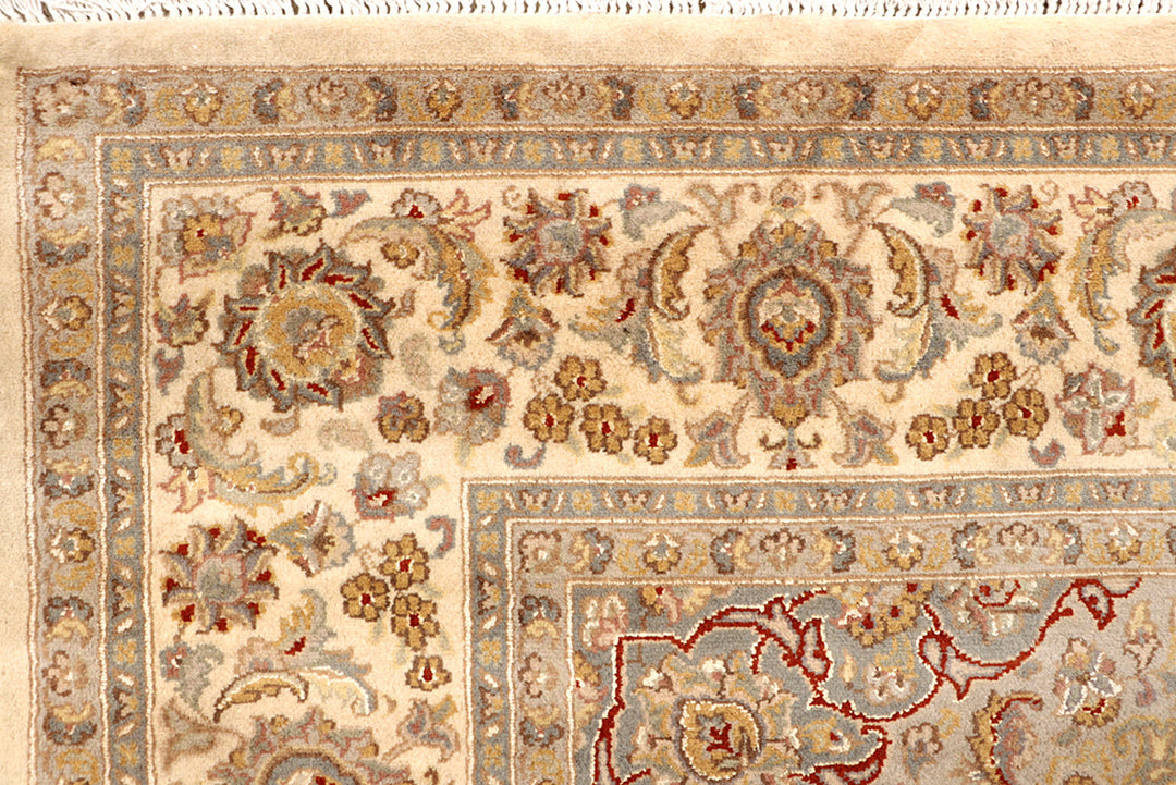 Blanched Almond Isfahan 6' 8 x 9' 9 - No. 68449 - ALRUG Rug Store