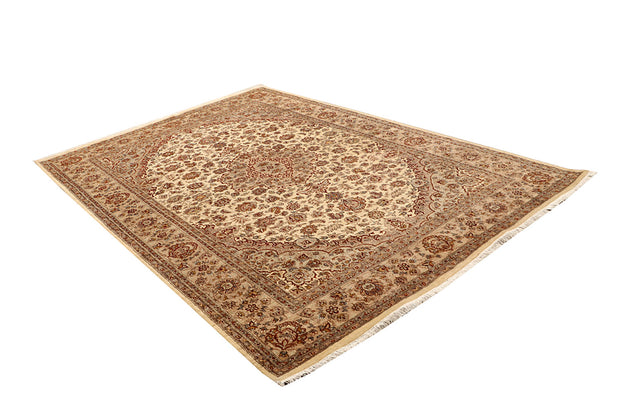 Blanched Almond Isfahan 6' 7 x 9' 9 - No. 68450 - ALRUG Rug Store