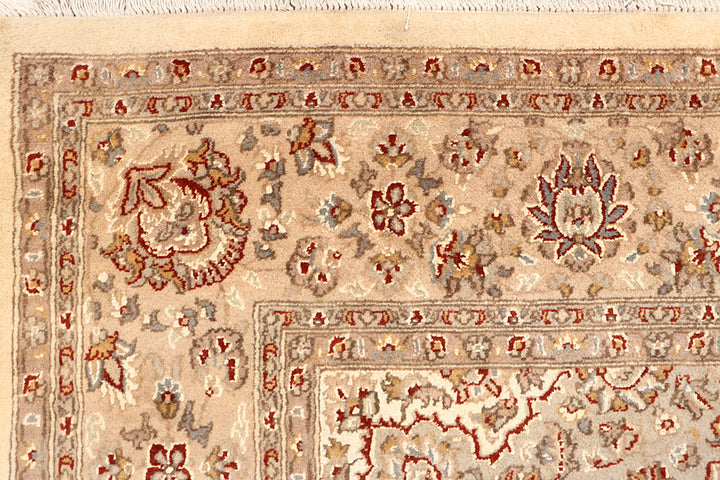Blanched Almond Isfahan 6' 7 x 9' 9 - No. 68452 - ALRUG Rug Store